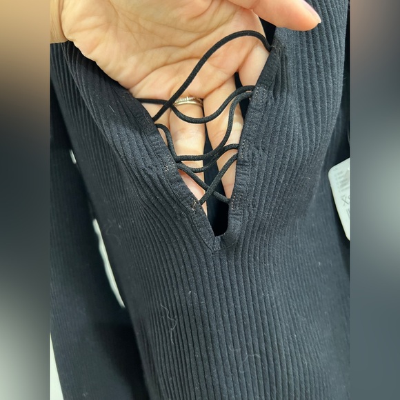 Free people intimately XS/s Chic Black Long Sleeve V-Neck Top - Picture 4 of 5